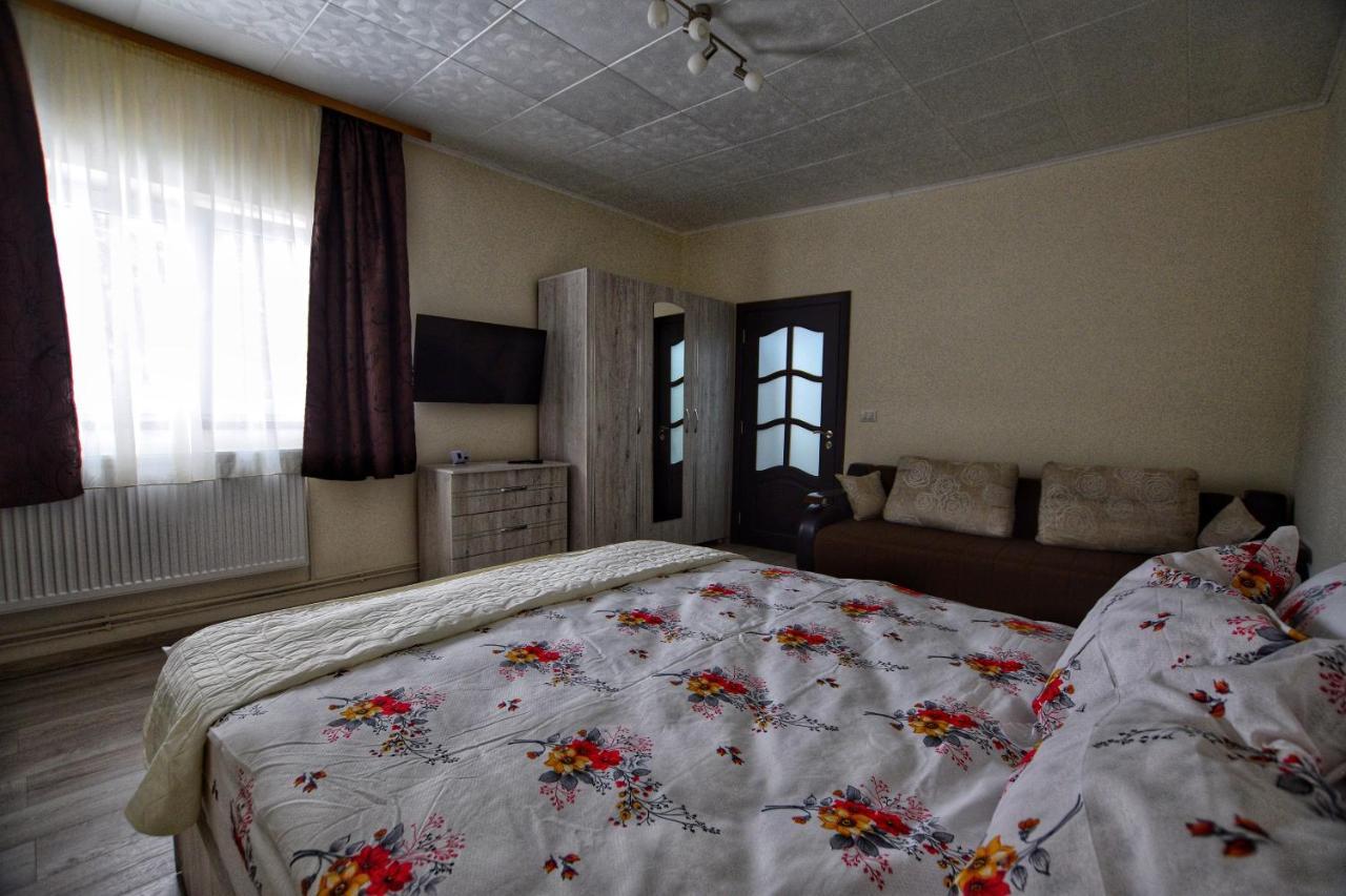 Flori'S Apartment Brašov Exteriér fotografie