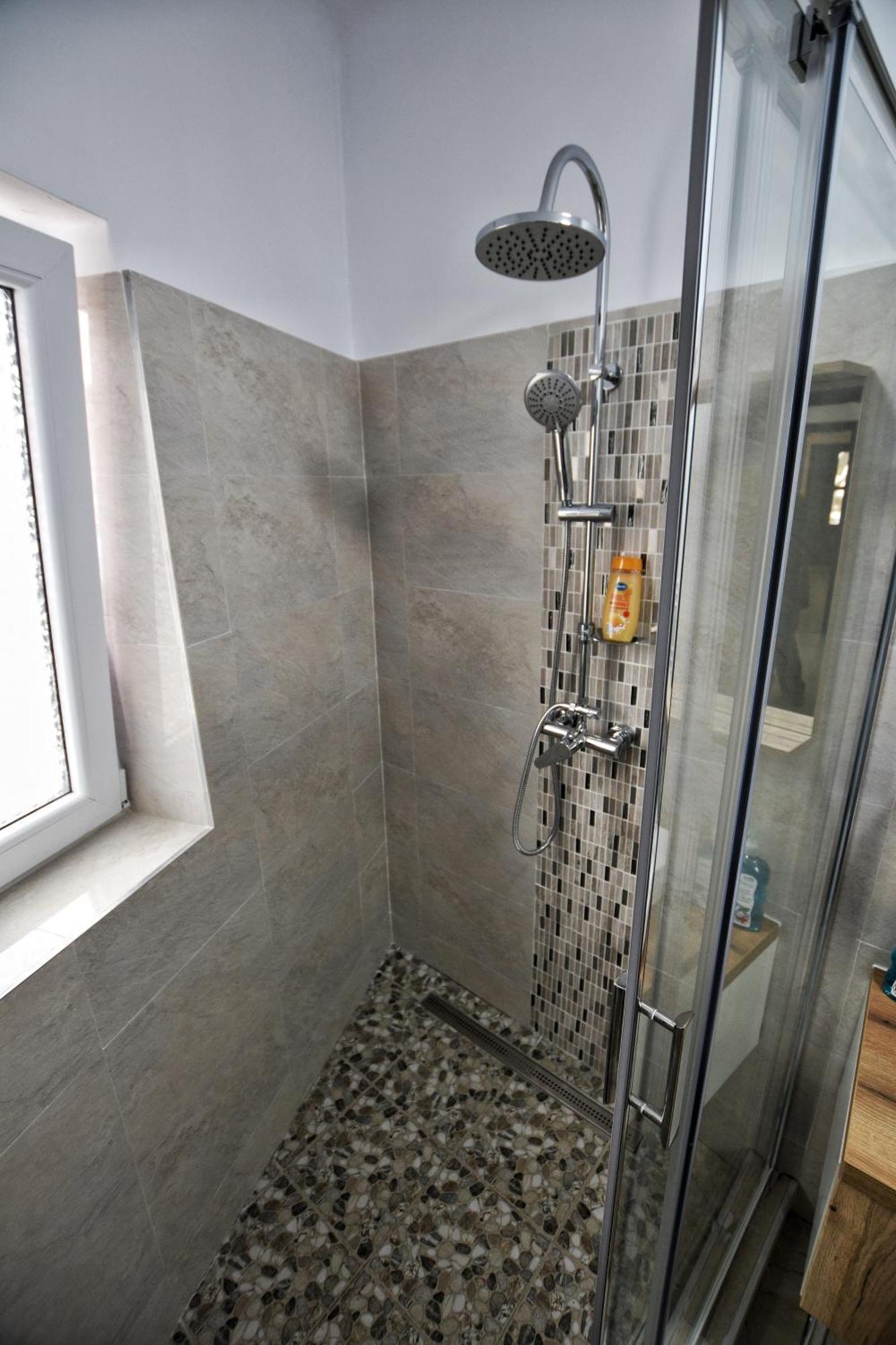 Flori'S Apartment Brašov Exteriér fotografie